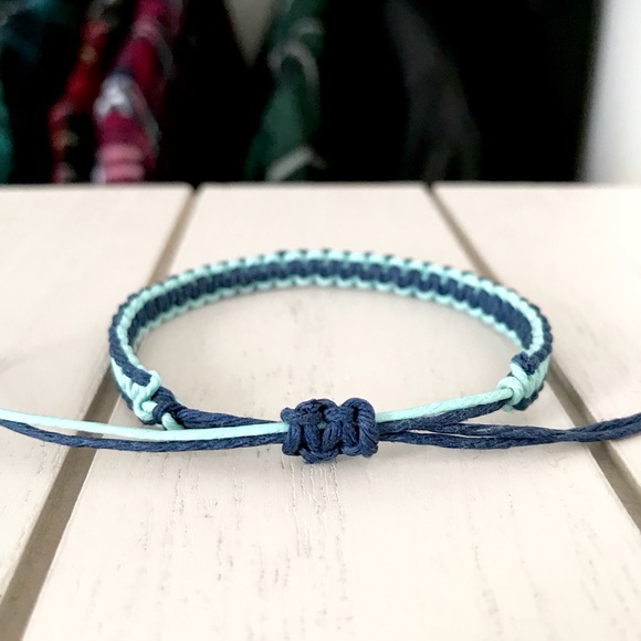 Double Blue Hemp Square-Knot Bracelet - Picture 2 of 2